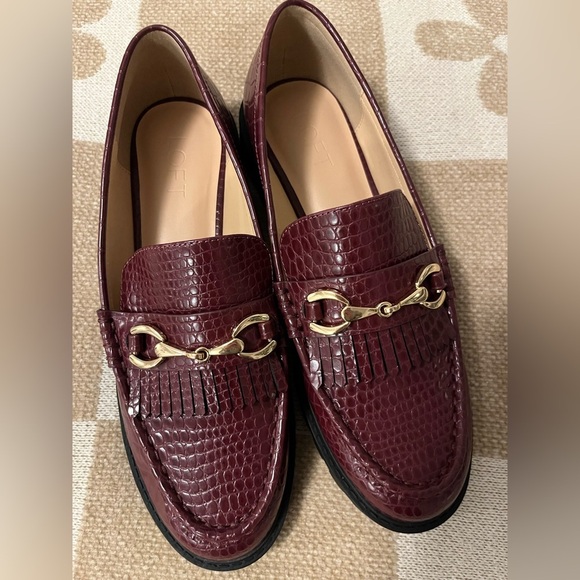 LOFT Embossed Lug Sole Loafers - Picture 6 of 9